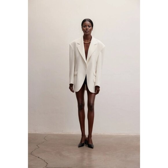 Grace Jones Structured Oversized Blazer in White - Picture 4 of 8